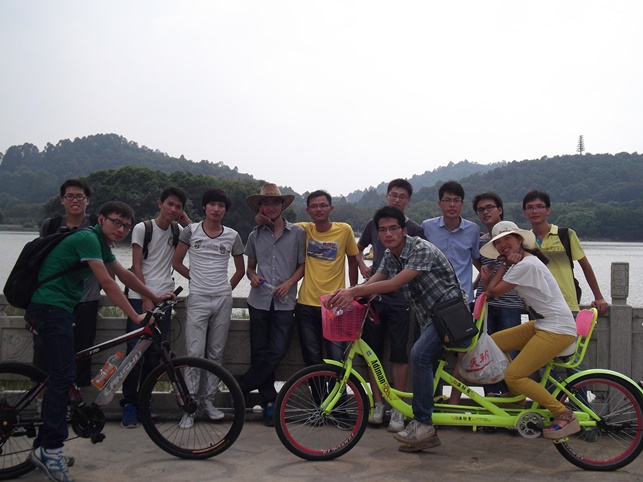 2014年大学生文化活动之医生山一日游