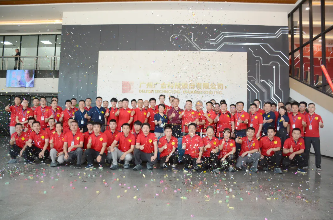 接旗出征!设施治理团队出征泰国jinnianhui